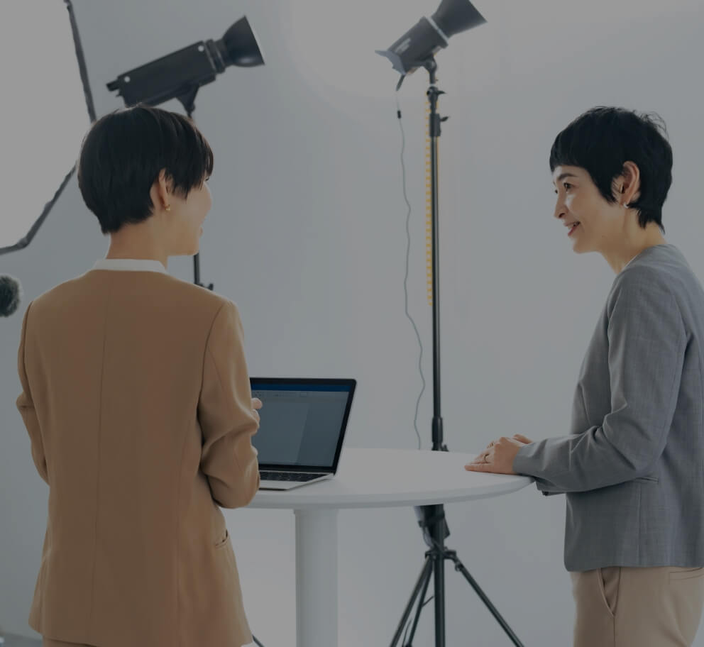 ライブ配信/インタビュー/YouTube撮影の出張ヘアメイク